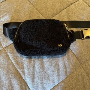 GUC Lululemon belt bag